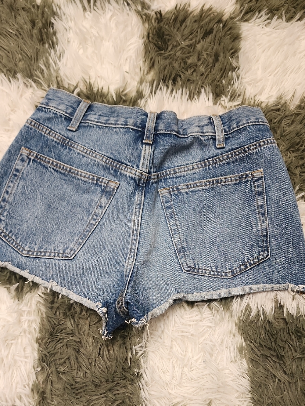 Universal Threads High Rise Mini Short - Picture 2 of 2